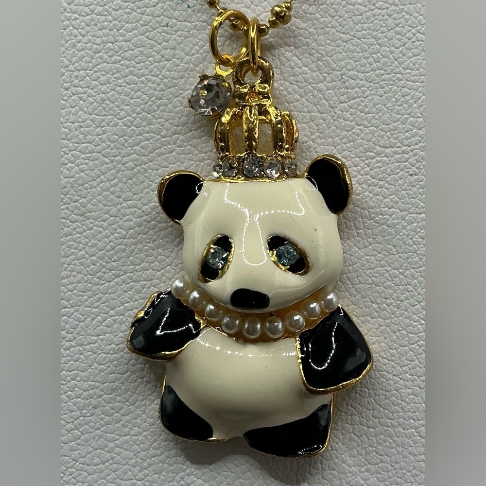 BETSEY JOHNSON PANDA WITH CROWN RHINESTONE ENAMEL PENDANT NECKLACE BLUE EYES